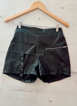 Short candise